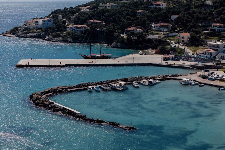 Athens cruise: Agistri, Moni/Metopi, Aegina with lunch & drinks