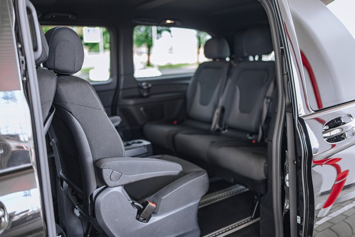 Private Roundtrip Transfer from Copenhagen to Billund