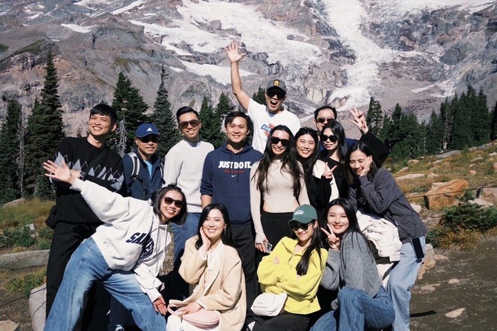 Mt. Rainier National Park Seattle 1-Day Small Group In-Depth Tour