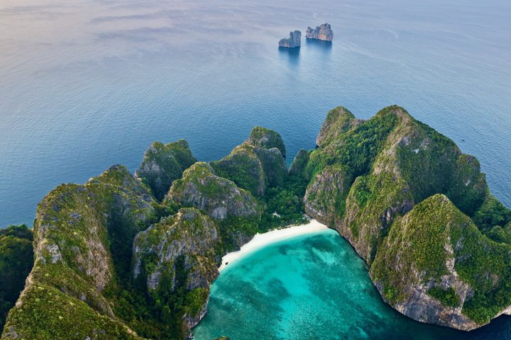 Phi Phi, Maya Bay & Khai Islands Speedboat Tour from Phuket