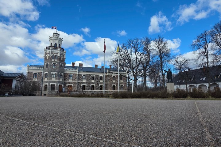 Turaida and Sigulda Day Trip with Local Guide from Riga