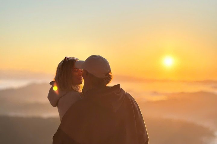 Dalat: Cloud Hunting & Sunrise Trekking to Hon Ho Mountain
