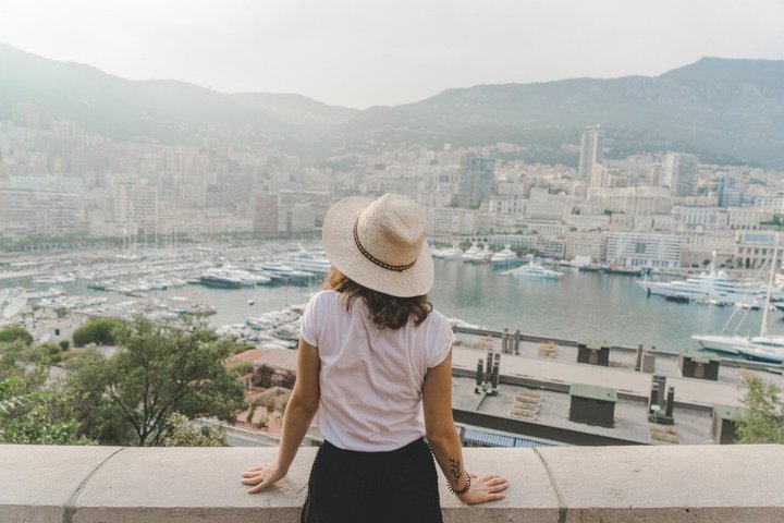 Waterfront and Old Town Private Photoshoot in Monaco