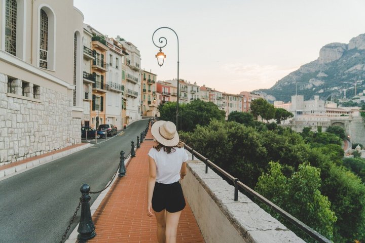 Waterfront and Old Town Private Photoshoot in Monaco