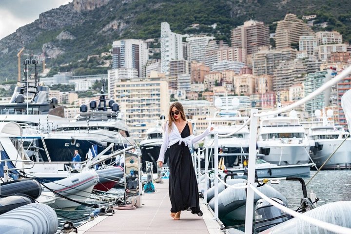 Waterfront and Old Town Private Photoshoot in Monaco