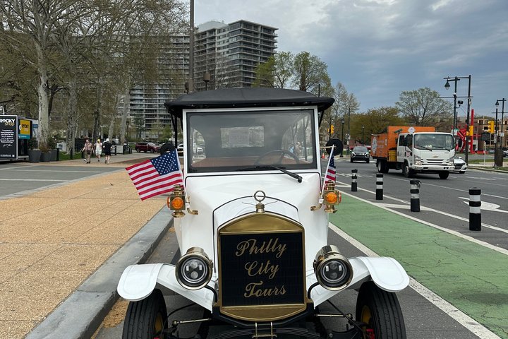 Explore Philadelphia via Vintage Car or Electric cart