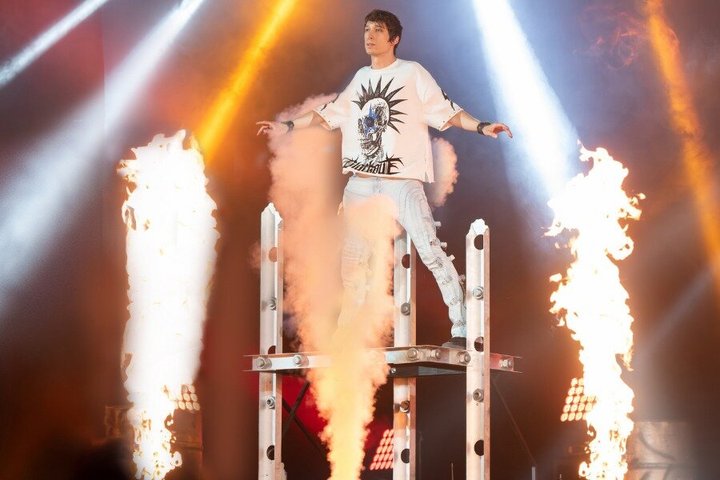 Reza Edge of Illusion Show in Branson