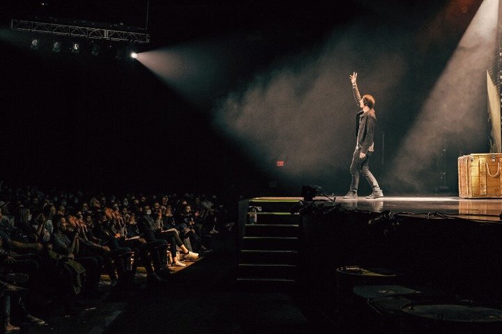 Reza Edge of Illusion Show in Branson
