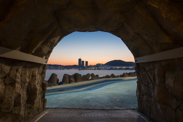 Busan Top Coastal Highlights with Gamcheon Village & Sky Capsule