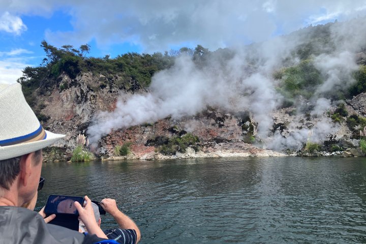 Waimangu Volcanic Valley and Lake Rotomahana Tour
