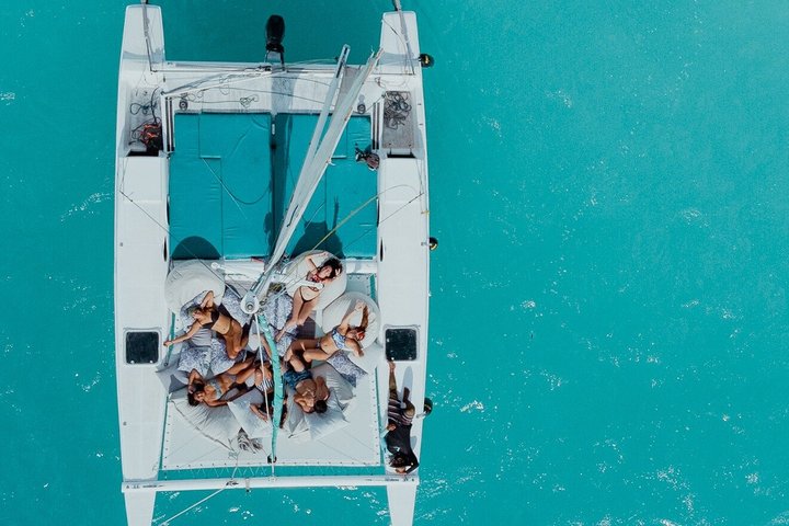 3-Hour Bacalar Sailing Catamaran Tour