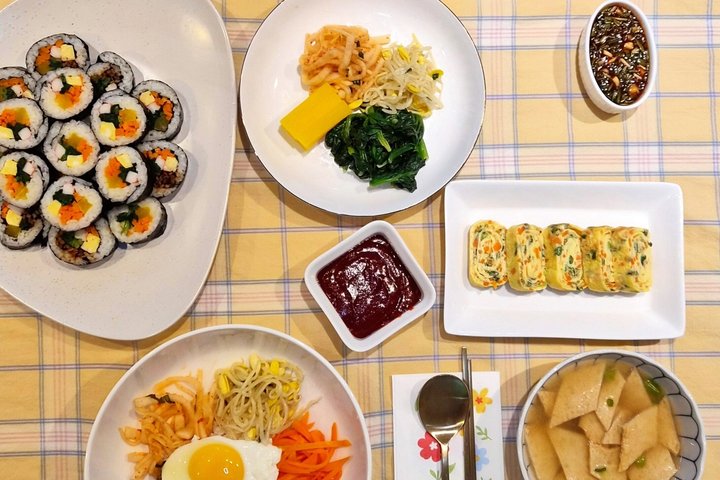 Korean Cooking Class in Gyeongju: Bibimbap, Gimbap & Omelette