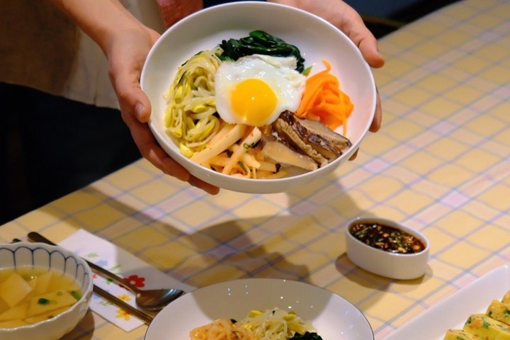 Korean Cooking Class in Gyeongju: Bibimbap, Gimbap & Omelette