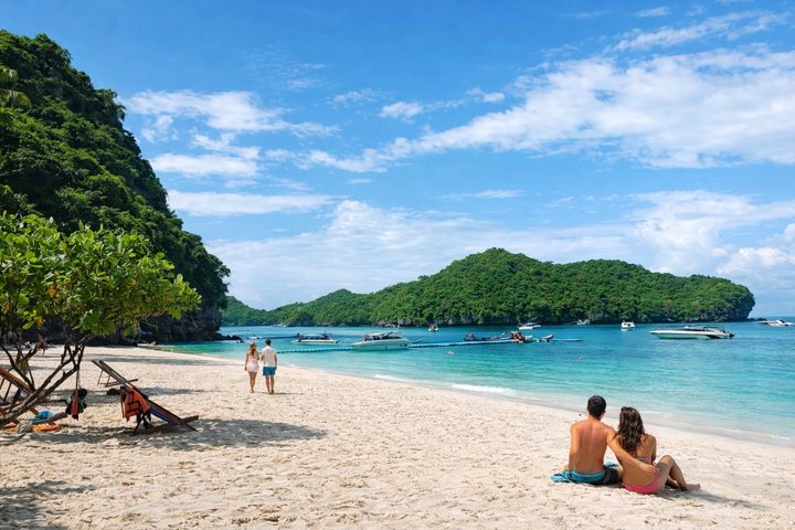 Koh Samui: Angthong National Marine Park 42-Island Speedboat Tour