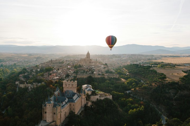 Exclusive Sunrise and Sunset Balloon Flights in Segovia
