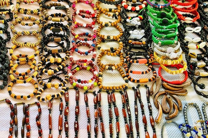 Essence of Luanda: Be a True Mwangolé