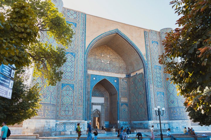 Uzbekistan 4 Days Private Tour Tashkent-Bukhara-Samarkand-Tashkent bullet train