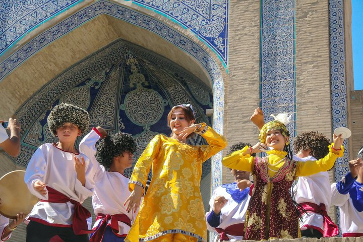 Uzbekistan 4 Days Private Tour Tashkent-Bukhara-Samarkand-Tashkent bullet train