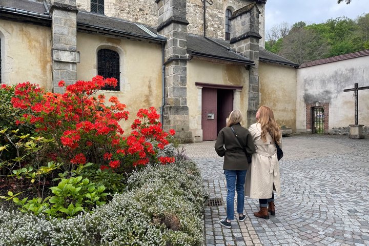 Exclusive Champagne Cellars & Dom Perignon Vineyards tour - Reims
