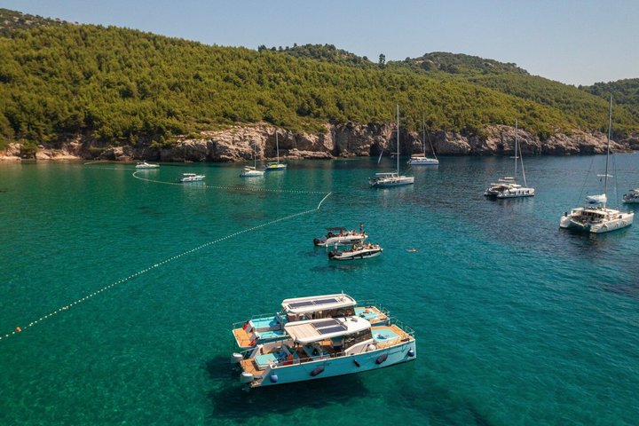Small Group Blue Cave & Elaphiti Islands Boat Tour from Dubrovnik