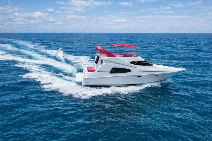 Barbie Pink Miami Yacht Rental 2 Free Jet skis Private Boat