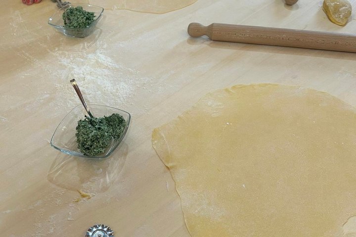 Lucca Farmhouse Cooking Class or Traditional Tuscan Meal