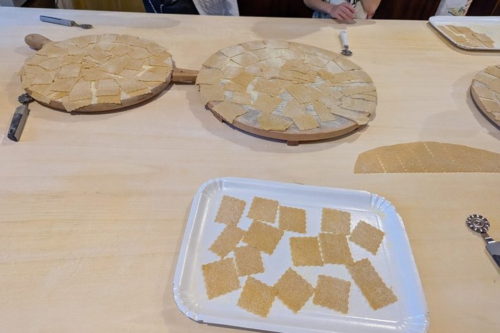 Lucca Farmhouse Cooking Class or Traditional Tuscan Meal