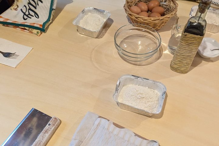 Lucca Farmhouse Cooking Class or Traditional Tuscan Meal