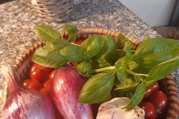 Lucca Farmhouse Cooking Class or Traditional Tuscan Meal