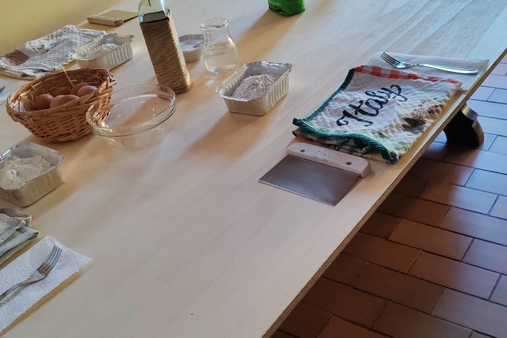 Lucca Farmhouse Cooking Class or Traditional Tuscan Meal