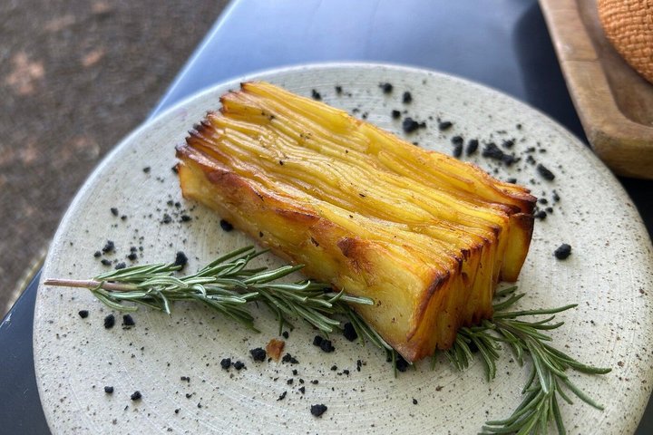 Private Mendoza WineTour: 3 Premium Wineries Michelin-Guide Lunch