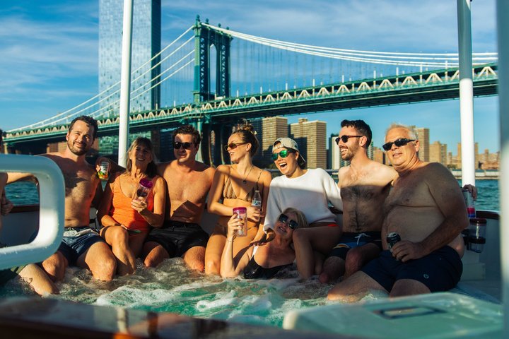 Luxury Hot Tub Boat Around NYC and Statue Private Tub up to 10