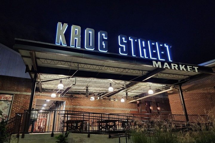 City Lights Atlanta Night-Time Bus Tour with Photos & Dinner Stop