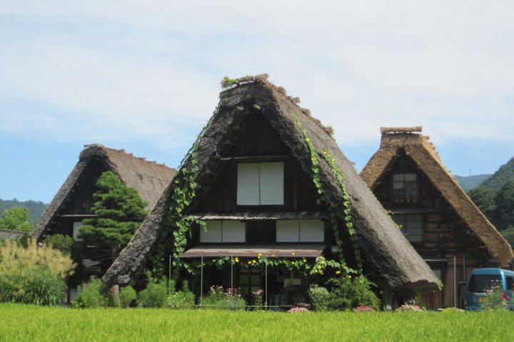 [One-day bus tour departing from Kanazawa Station] Shirakawa-go/Takayama tour platinum route bus tour