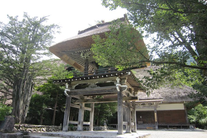 [One-day bus tour departing from Kanazawa Station] Shirakawa-go and Gokayama - Two World Heritage Villages Enjoyable Bus Tour