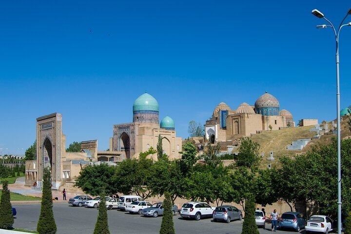Uzbekistan 4 Days Private Tour Tashkent-Bukhara-Samarkand-Tashkent bullet train