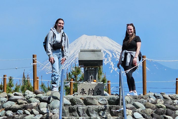 Mt. Fuji Private Guided E-Bike Tour : Fuji City