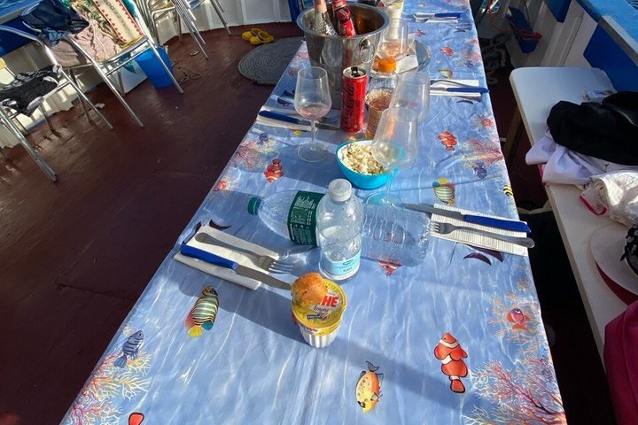 Fishing on the Island of Elba with aperitif and dinner on board