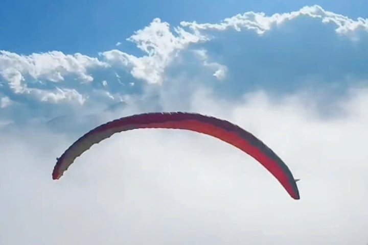 90-Min Daily Sapa Paragliding Tour – Hotel Transfer Included