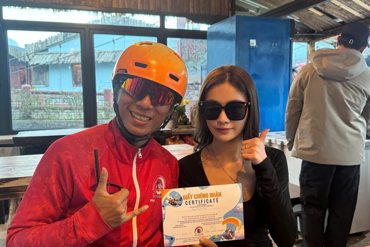90-Min Daily Sapa Paragliding Tour – Hotel Transfer Included