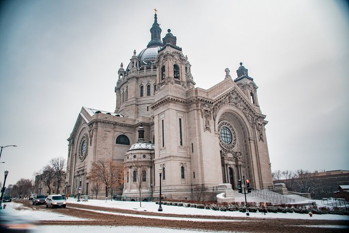 Saint Paul City Tour 2 Hour Sightseeing Experience