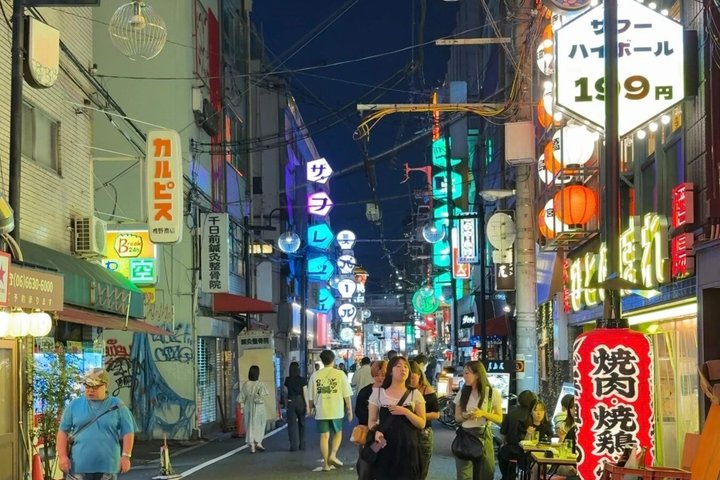 Osaka Bar Hopping: Real Izakayas, Pay Local Prices