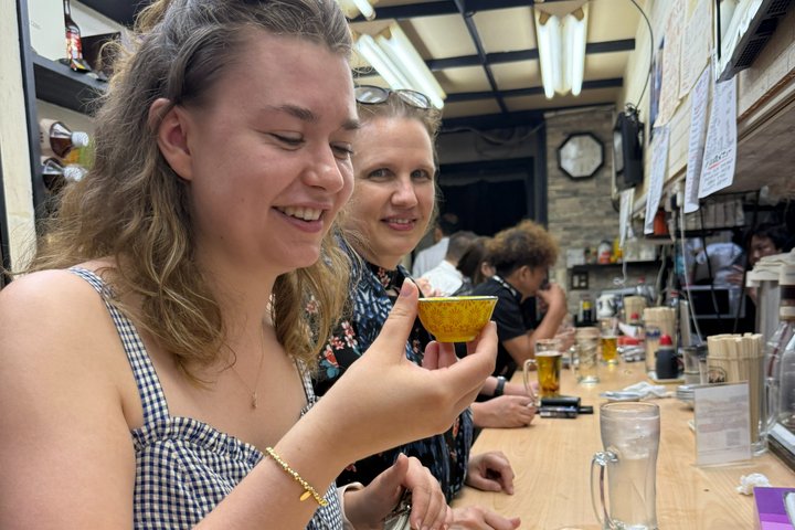 Osaka Bar Hopping Experience in Kyobashi