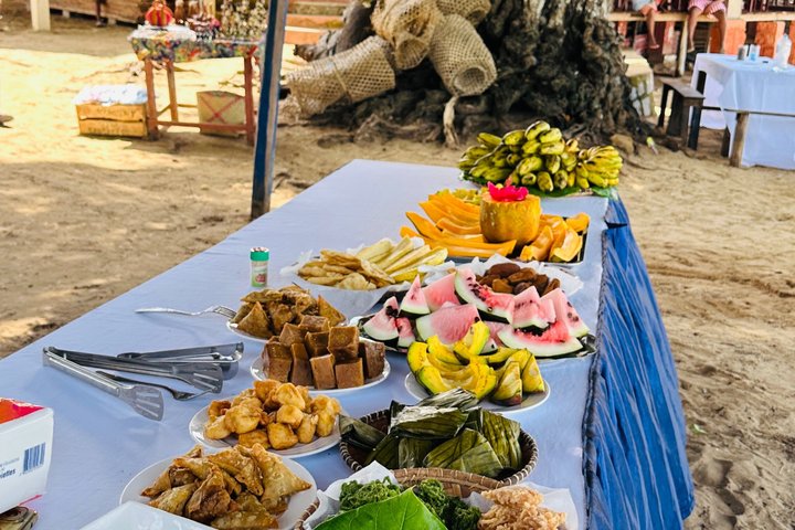 Nosy Komba and Tanikely Day Tour