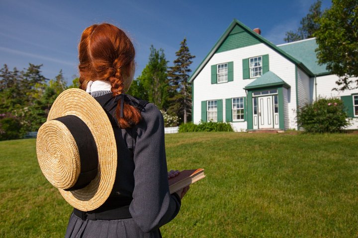 Anne of Green Gables and PEI North Shore Bus Tour