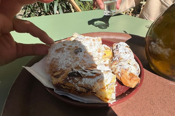 AVIGNON ESSENTIALS: A Food and Wine First Taste