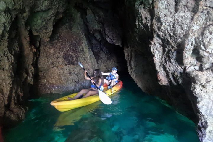 3 Hour of Sea Kayak Trip in the Creeks of Sete