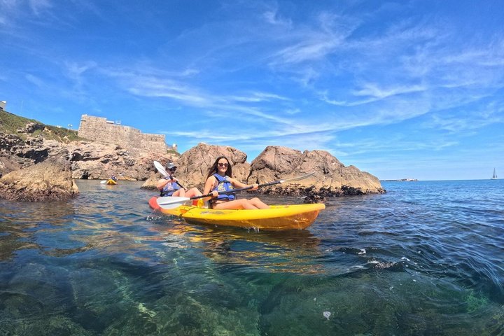 3 Hour of Sea Kayak Trip in the Creeks of Sete