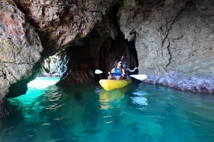 3 Hour of Sea Kayak Trip in the Creeks of Sete