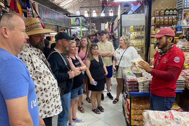 Mazatlán Shared City Tour by Red Truck History and Flavors